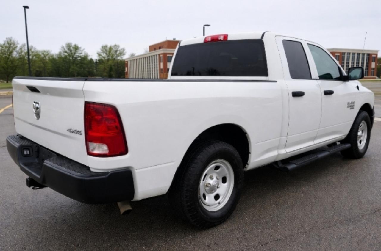 RAM 1500 Classic Tradesman Quad Cab 4WD 2023