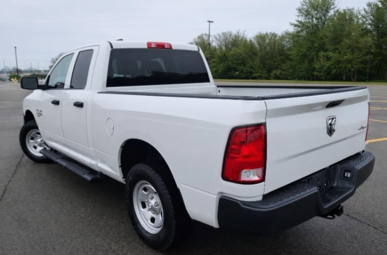 RAM 1500 Classic Tradesman Quad Cab 4WD 2023