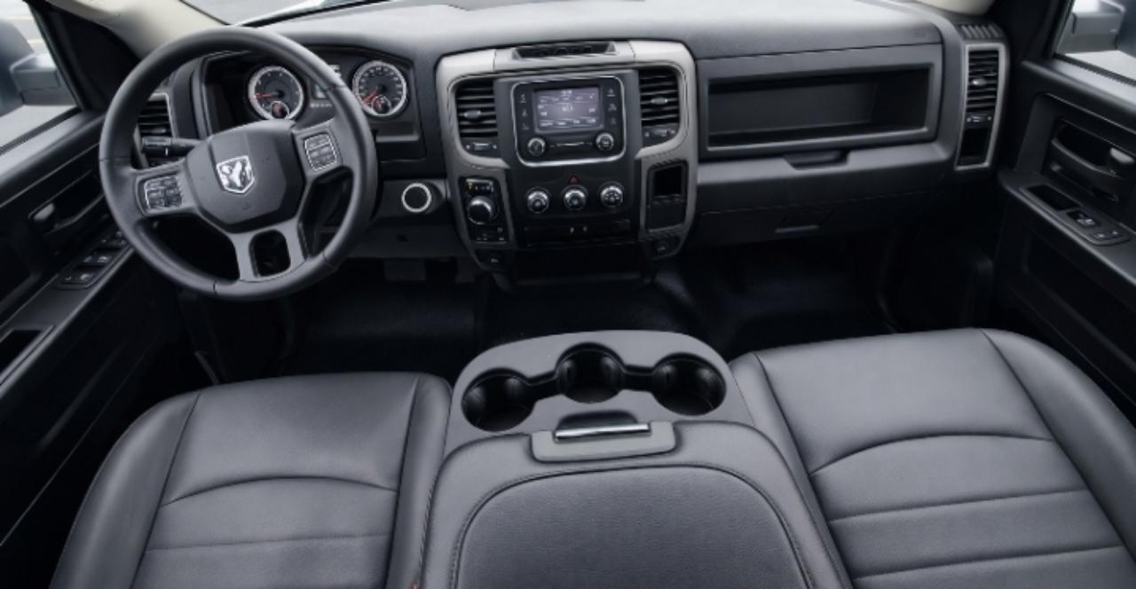 RAM 1500 Classic Tradesman Quad Cab 4WD 2023