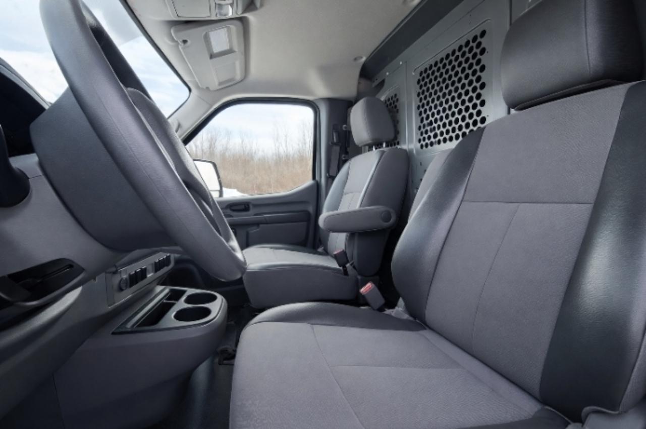 Nissan NV Cargo 2500 HD S V6 2020