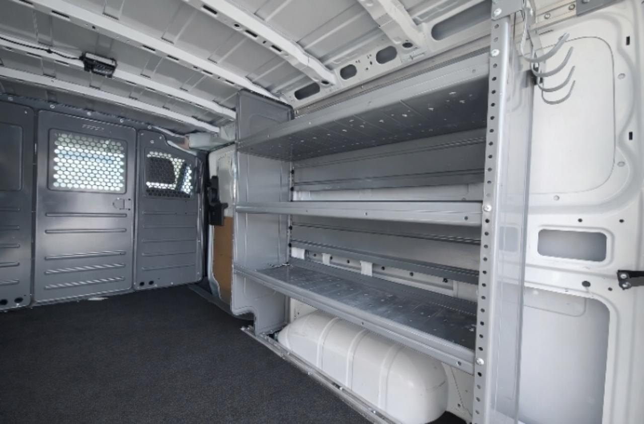 Nissan NV Cargo 2500 HD S V6 2020