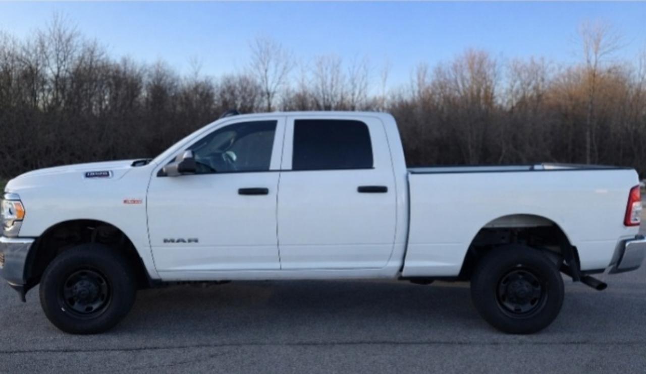 RAM 2500 Tradesman Crew Cab SWB 4WD 2022