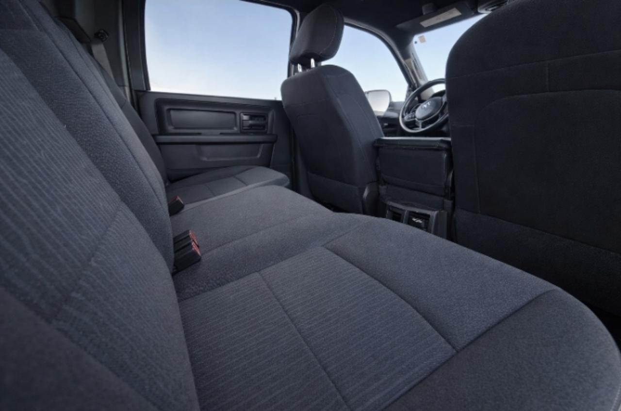 RAM 2500 Tradesman Crew Cab SWB 4WD 2022