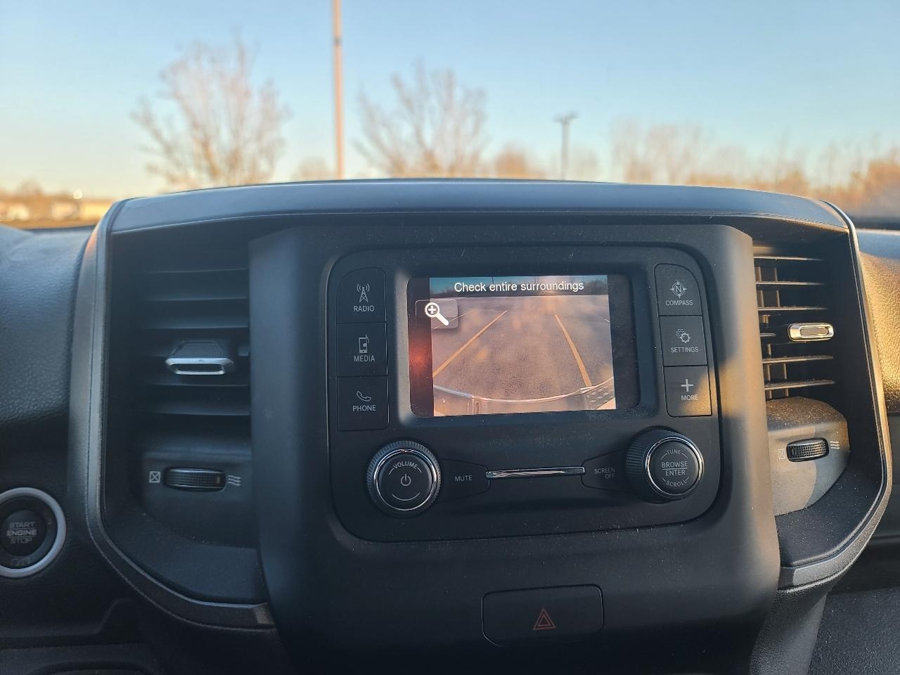 RAM 2500 Tradesman Crew Cab SWB 4WD 2022