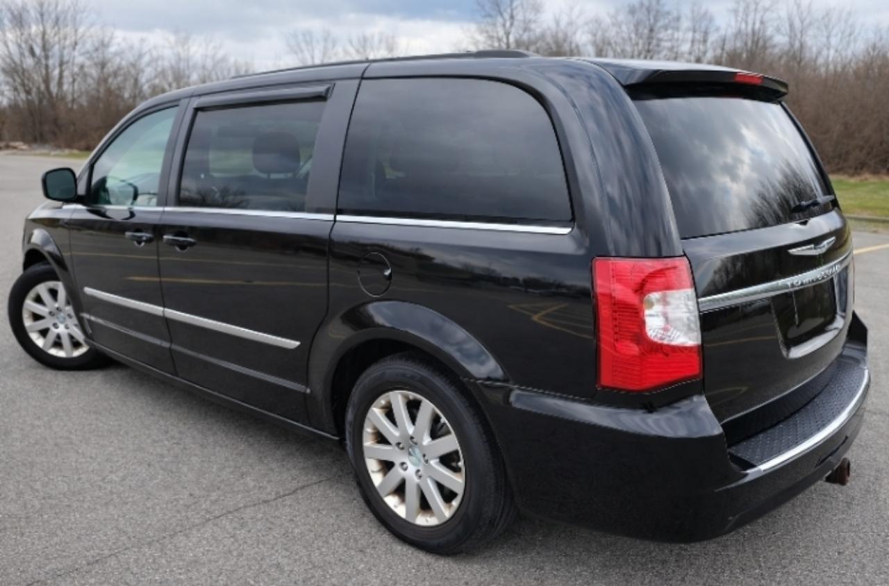 Chrysler Town & Country Touring 2014