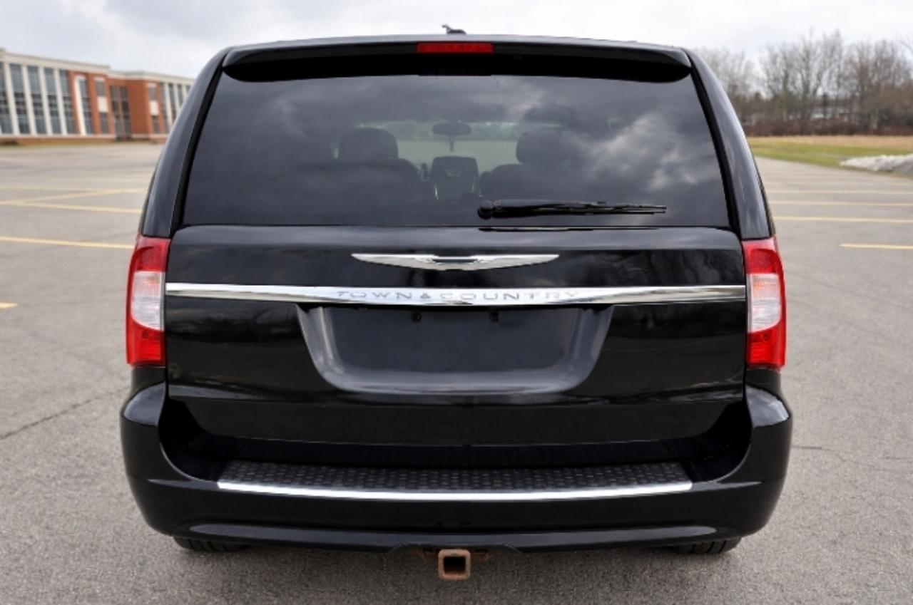 Chrysler Town & Country Touring 2014
