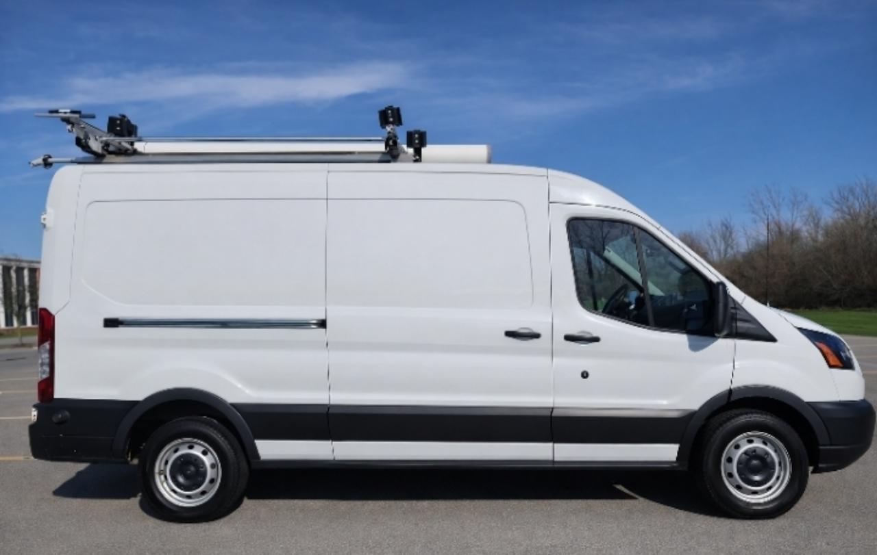 Ford Transit 250 Van Med. Roof w/Sliding Pass. 148-in. WB 2019