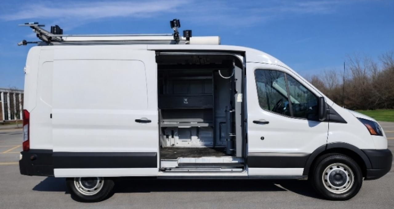 Ford Transit 250 Van Med. Roof w/Sliding Pass. 148-in. WB 2019