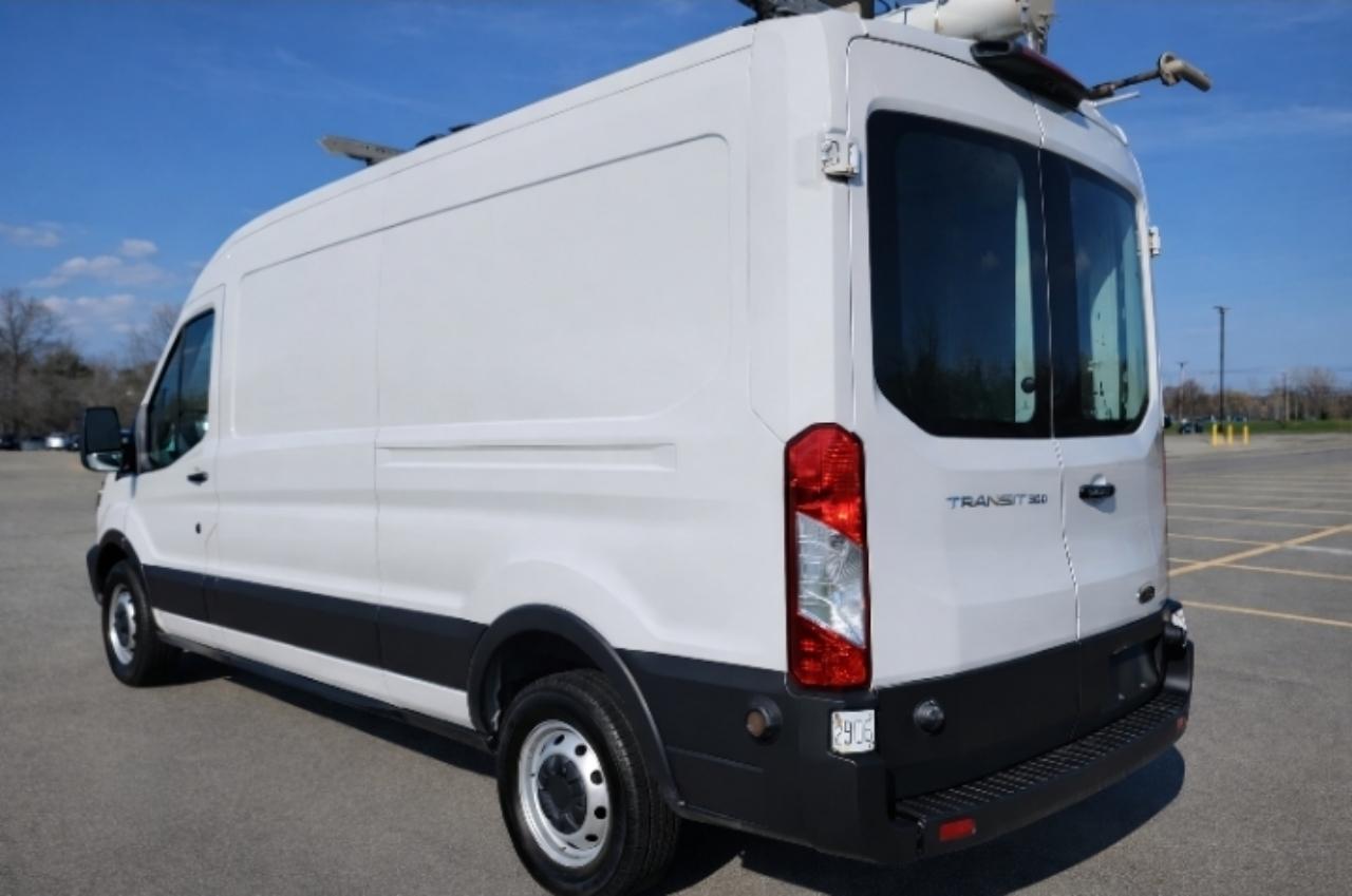 Ford Transit 250 Van Med. Roof w/Sliding Pass. 148-in. WB 2019