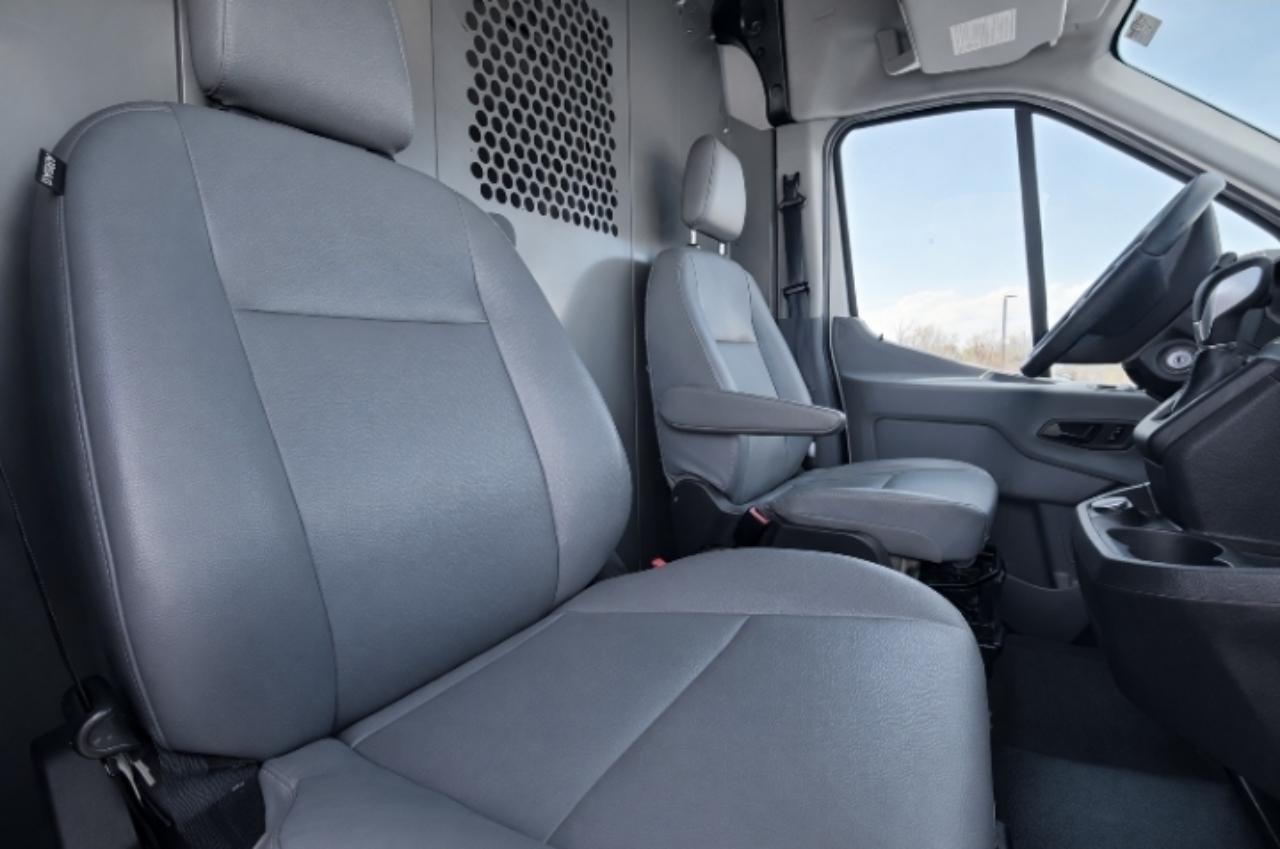 Ford Transit 250 Van Med. Roof w/Sliding Pass. 148-in. WB 2019