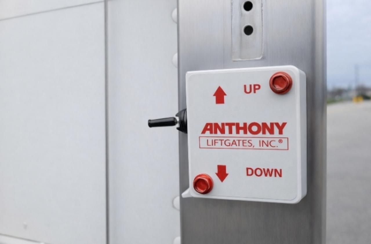 Ford F-550 Regular Cab DRW 2WD 2015