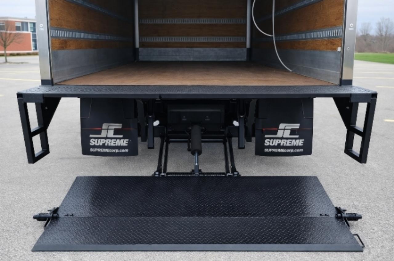 Ford F-550 Regular Cab DRW 2WD 2015