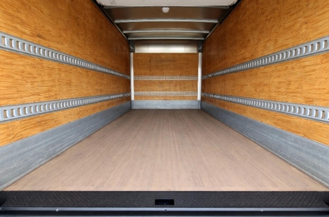 Ford F-550 Regular Cab DRW 2WD 2015