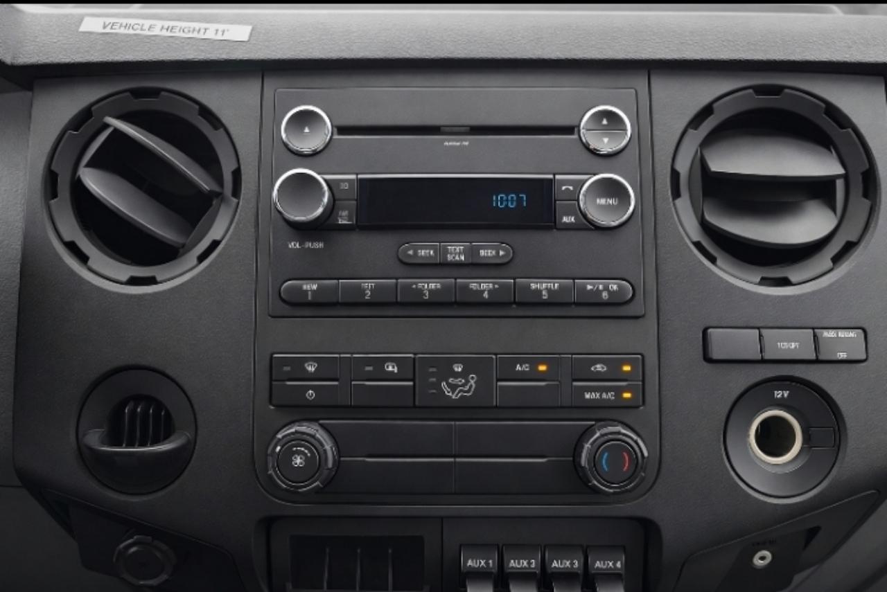 Ford F-550 Regular Cab DRW 2WD 2015