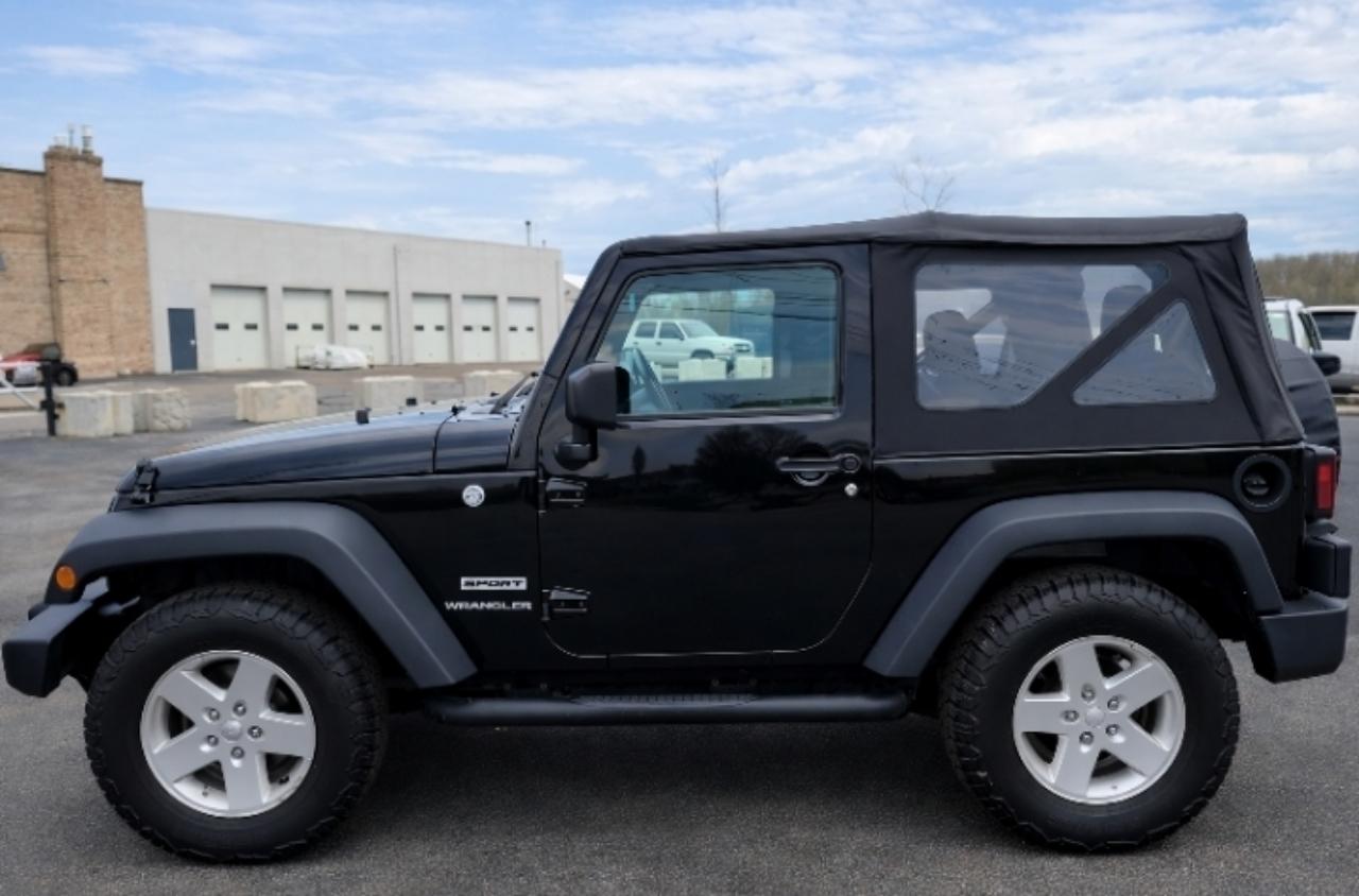 Jeep Wrangler Sport 4WD 2017