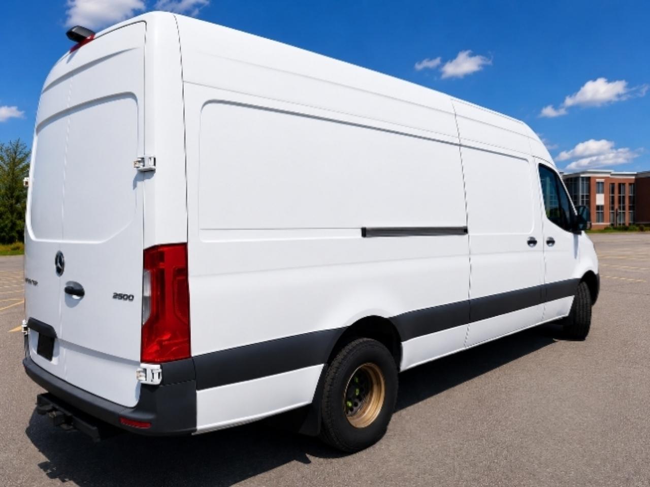 Mercedes-Benz Sprinter 3500 High Roof 170-in. WB EXT 2019