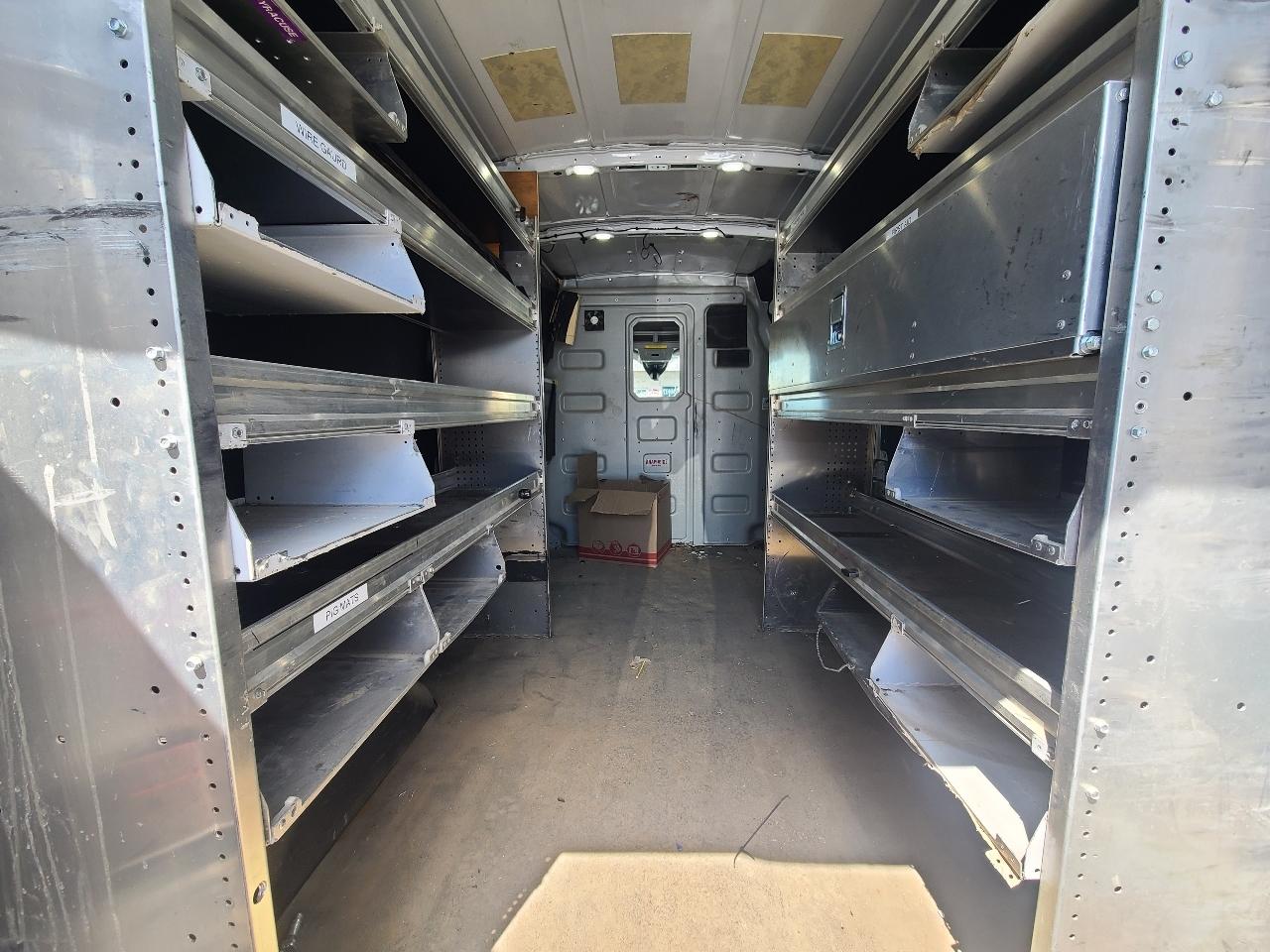 Ford Transit 250 Van Med. Roof w/Sliding Pass. 148-in. WB 2023