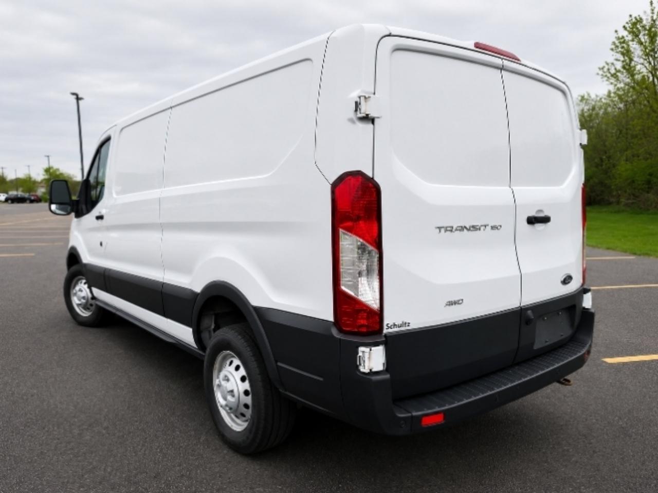 Ford Transit 150 Van Low Roof w/Sliding Pass. 148-in. WB 2023