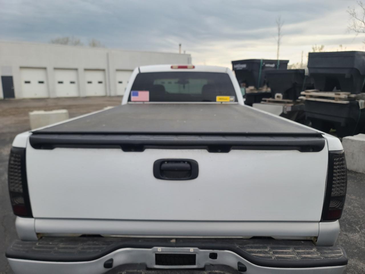 GMC Sierra 2500HD SLE Crew Cab Long Bed 4WD 2003