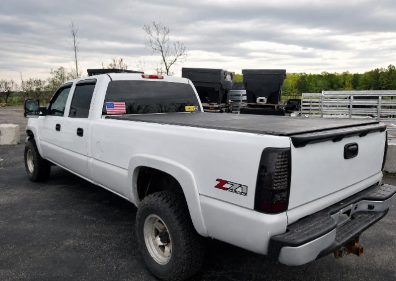 GMC Sierra 2500HD SLE Crew Cab Long Bed 4WD 2003