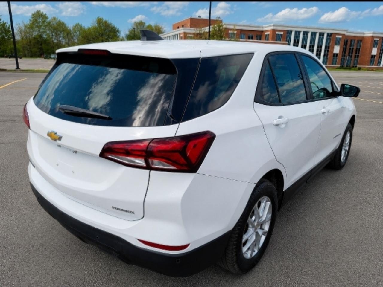 Chevrolet Equinox LS 1.5 AWD 2024