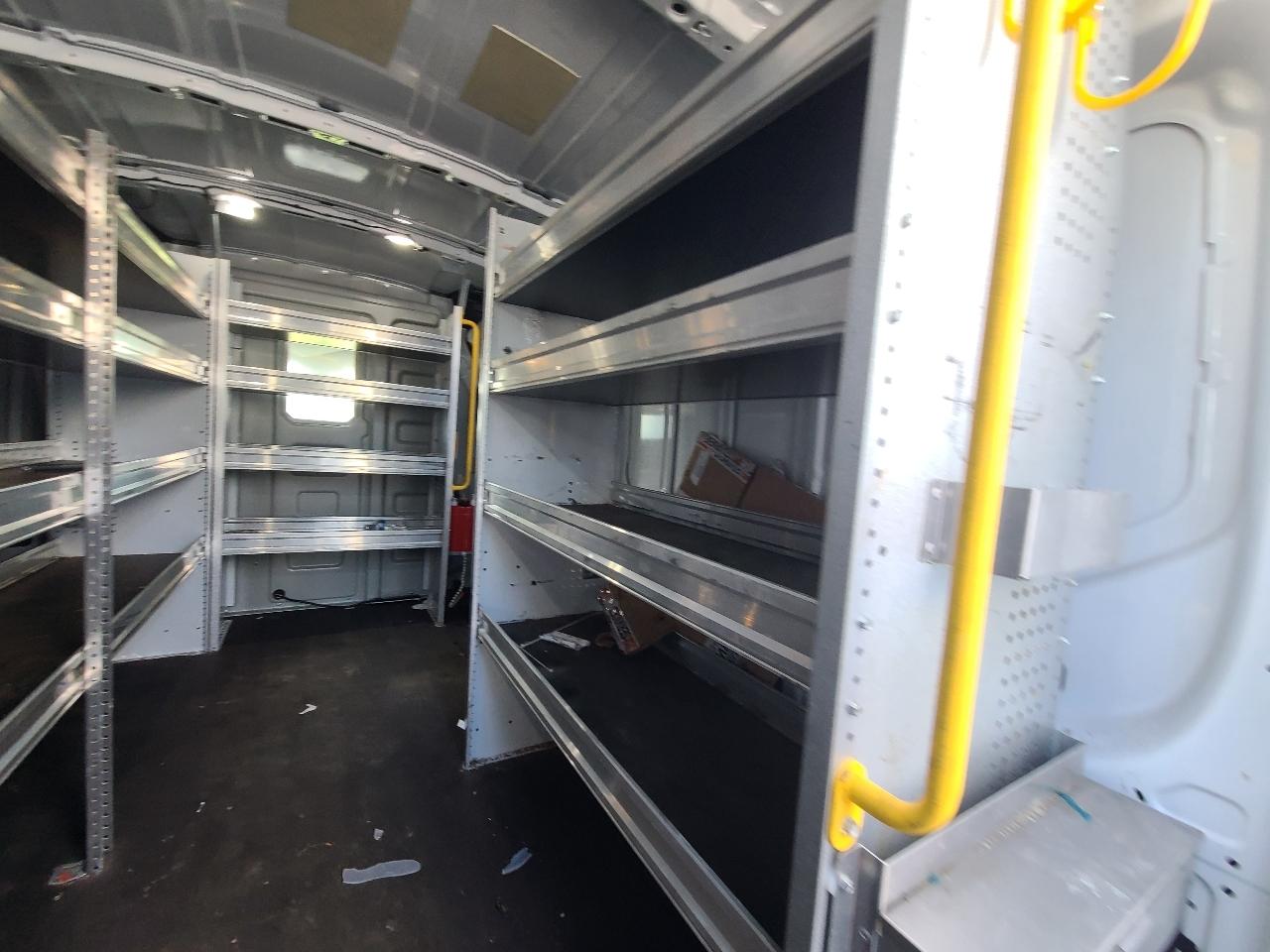 Ford Transit 250 Van Med. Roof w/Sliding Pass. 148-in. WB 2020