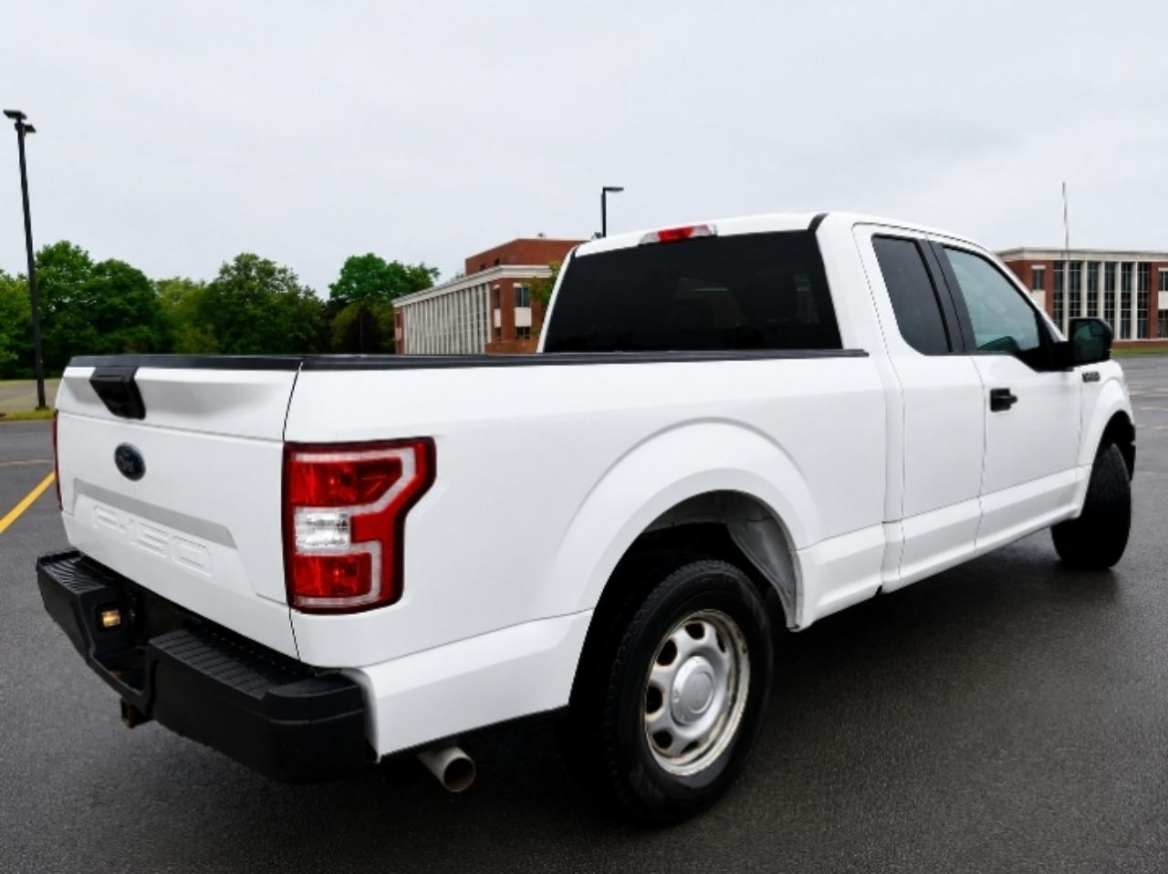 Ford F-150 2WD SuperCab 145" XL 2018