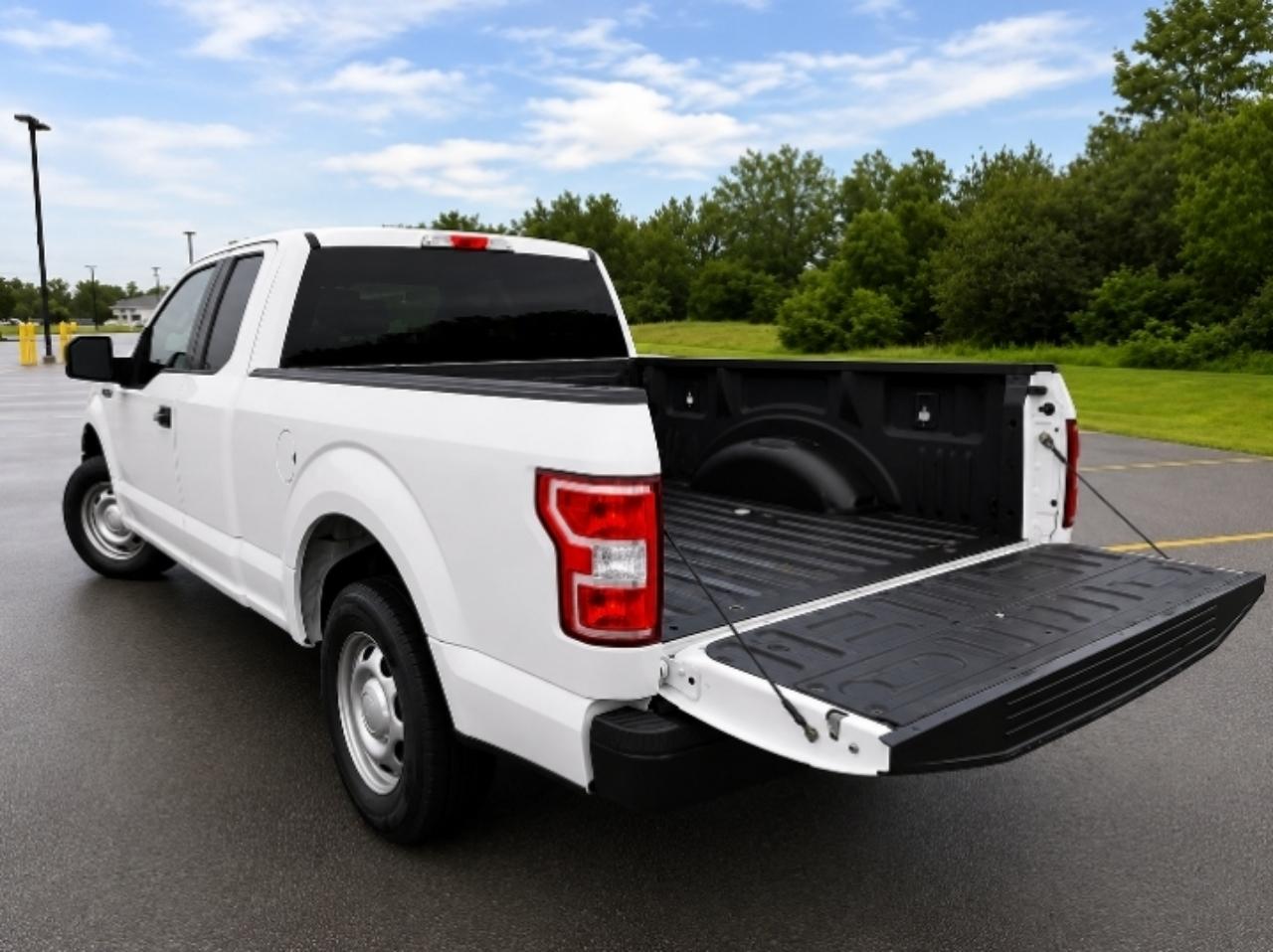 Ford F-150 2WD SuperCab 145" XL 2018
