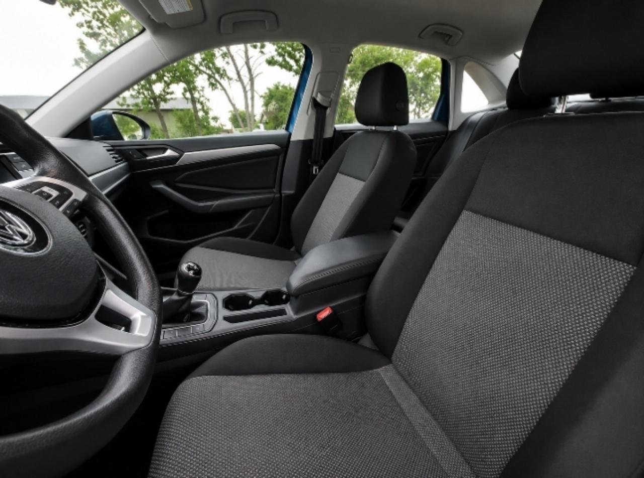 Volkswagen Jetta 1.4T S 6M 2021