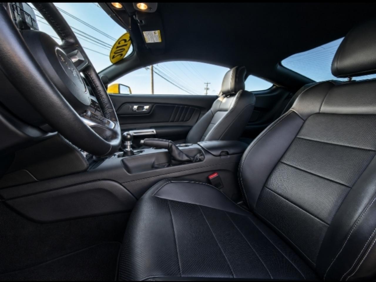 Ford Mustang GT Premium 2D Coupe 2015