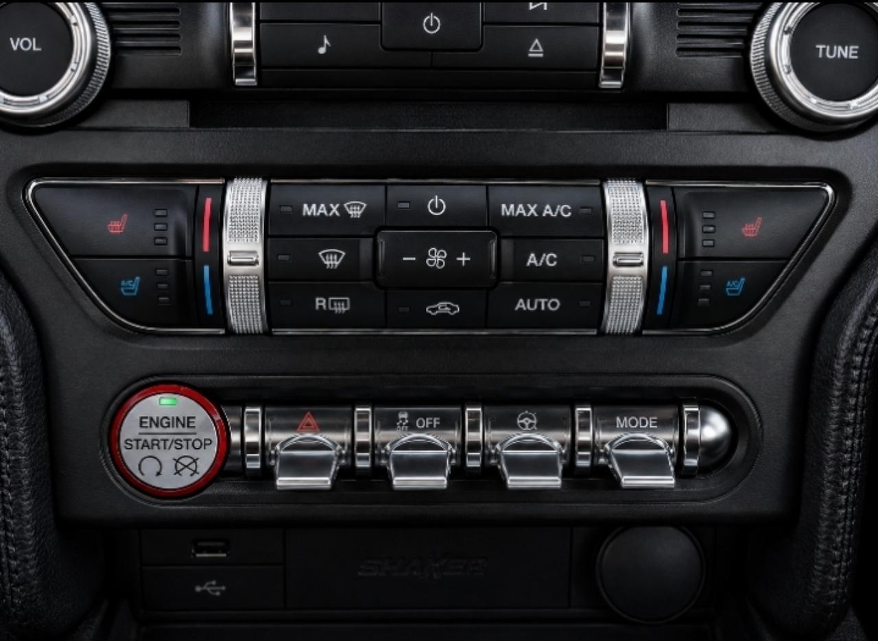 Ford Mustang GT Premium 2D Coupe 2015