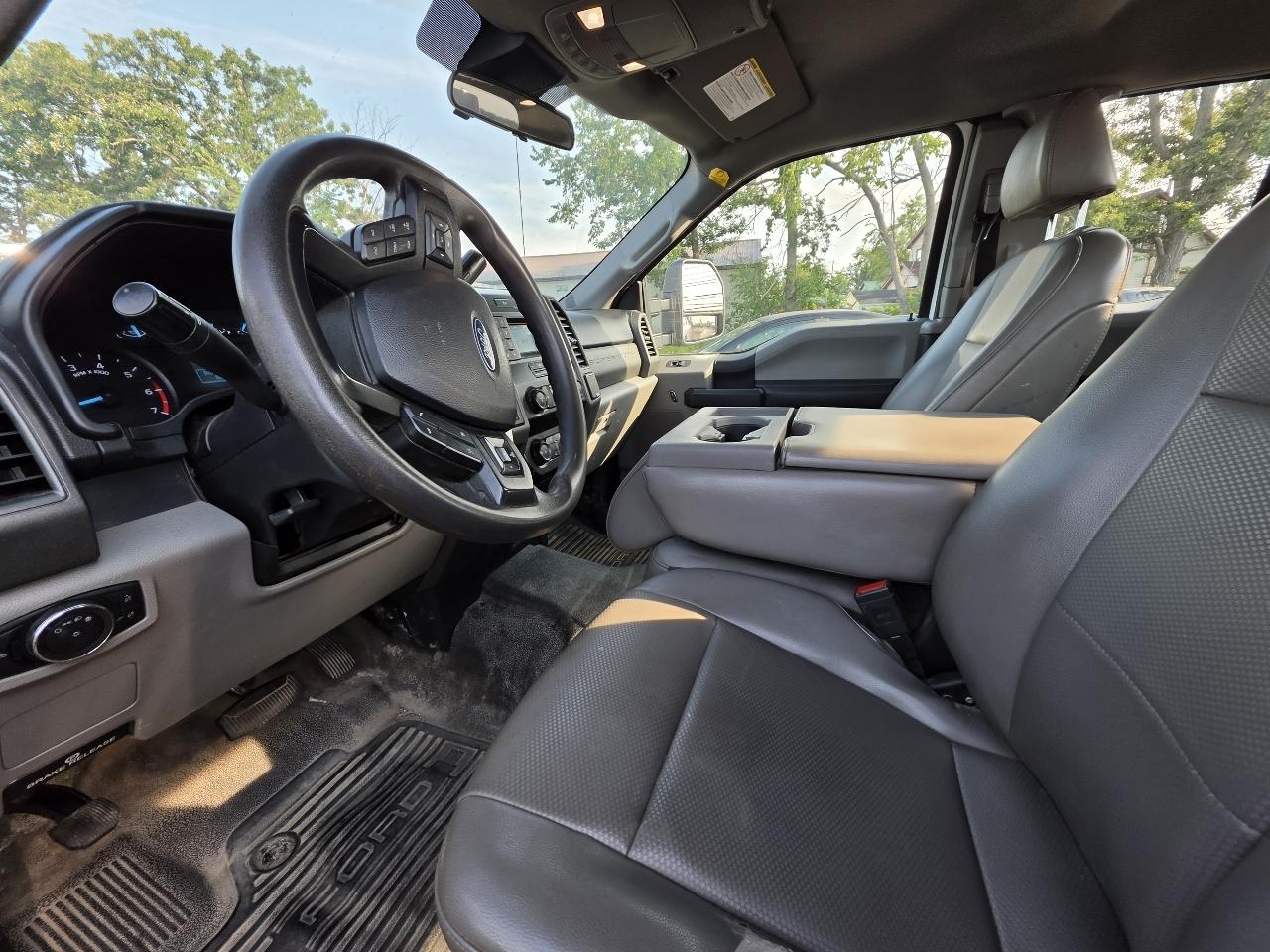 Ford F-250 SD XL SuperCab Long Bed 4WD 2020