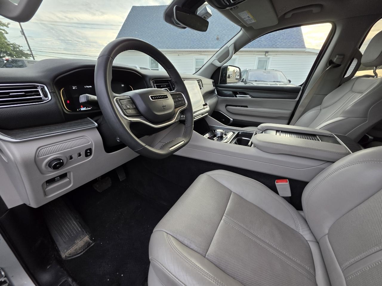 Jeep Wagoneer Series II 4WD 2024