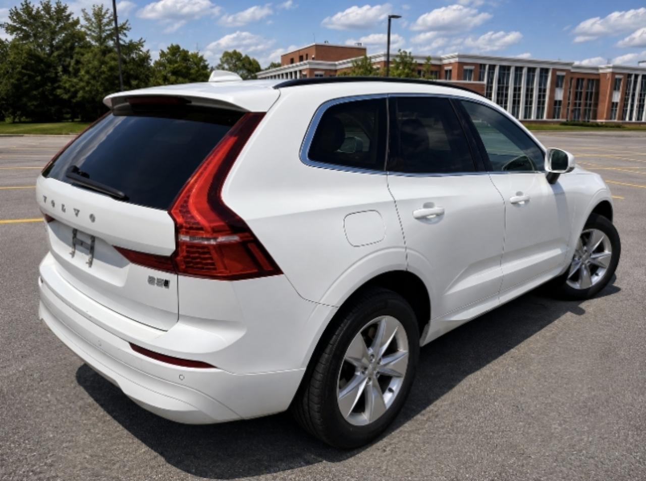 Volvo XC60 T8 Momentum Hybrid AWD 2022