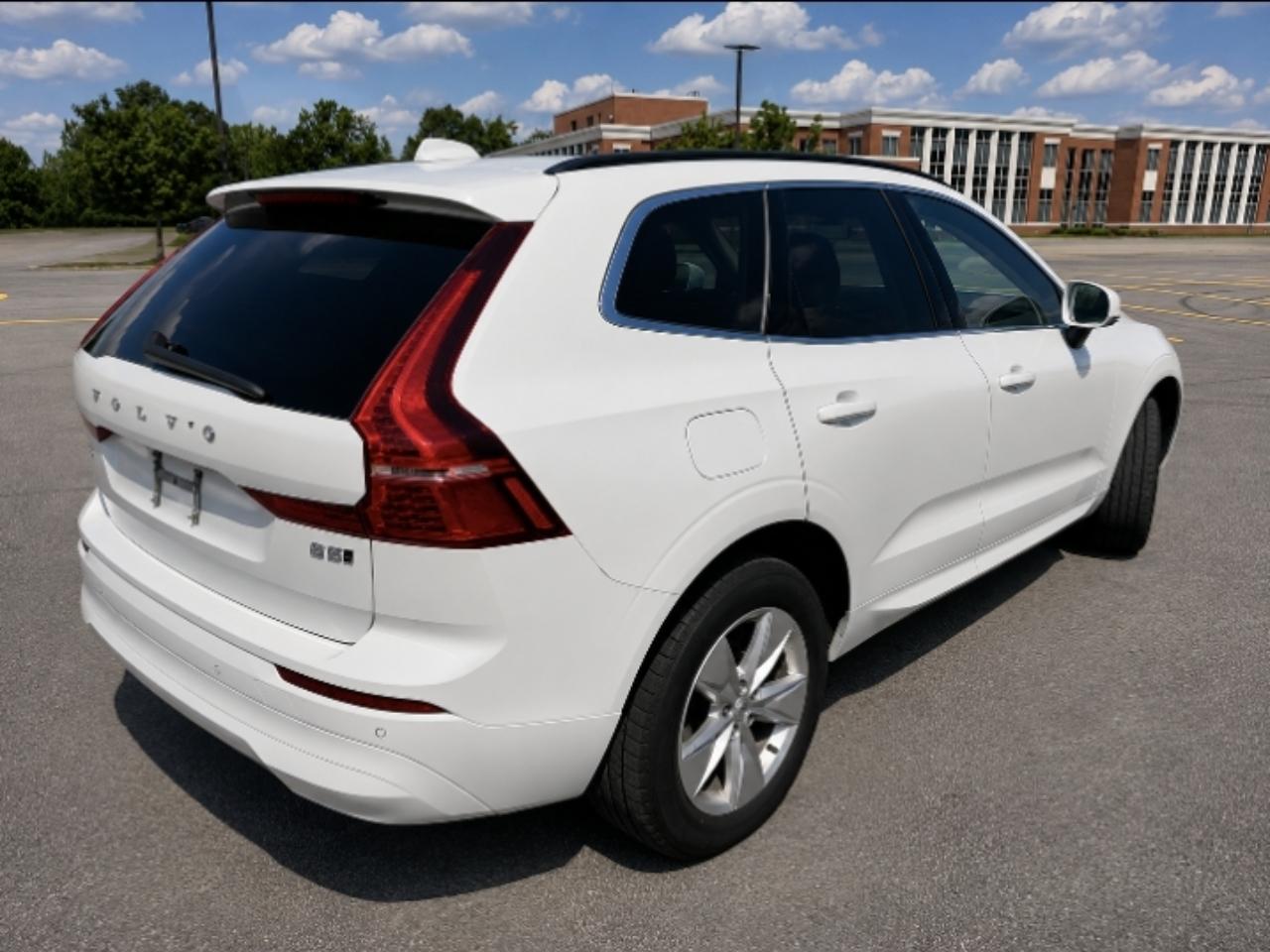Volvo XC60 T8 Momentum Hybrid AWD 2022