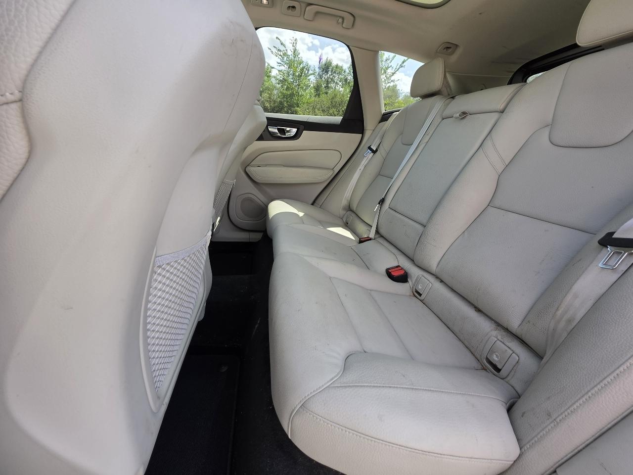 Volvo XC60 T8 Momentum Hybrid AWD 2022