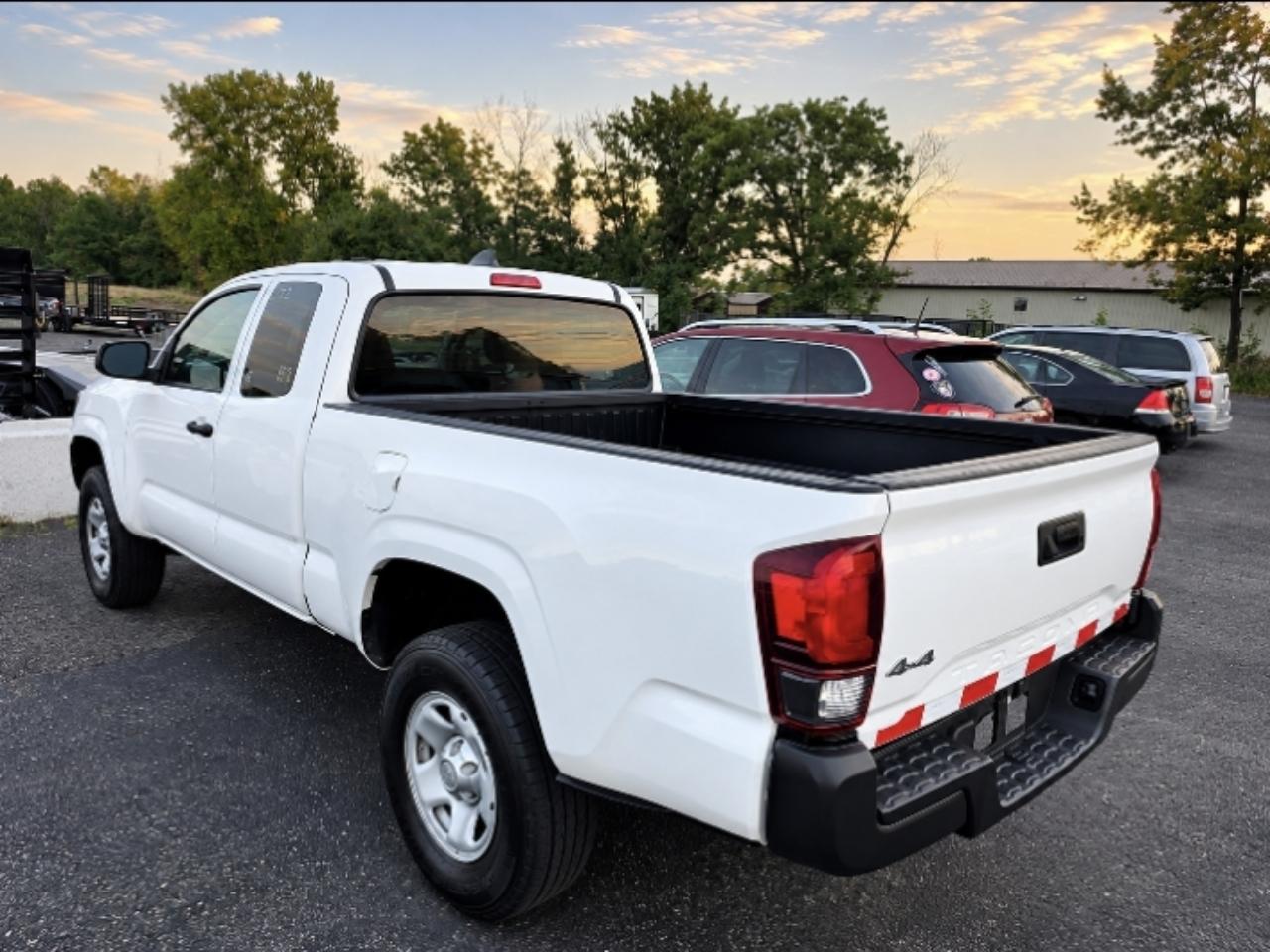 Toyota Tacoma SR5 Access Cab I4 6AT 2WD 2021