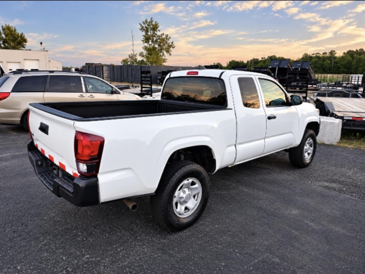 Toyota Tacoma SR5 Access Cab I4 6AT 2WD 2021