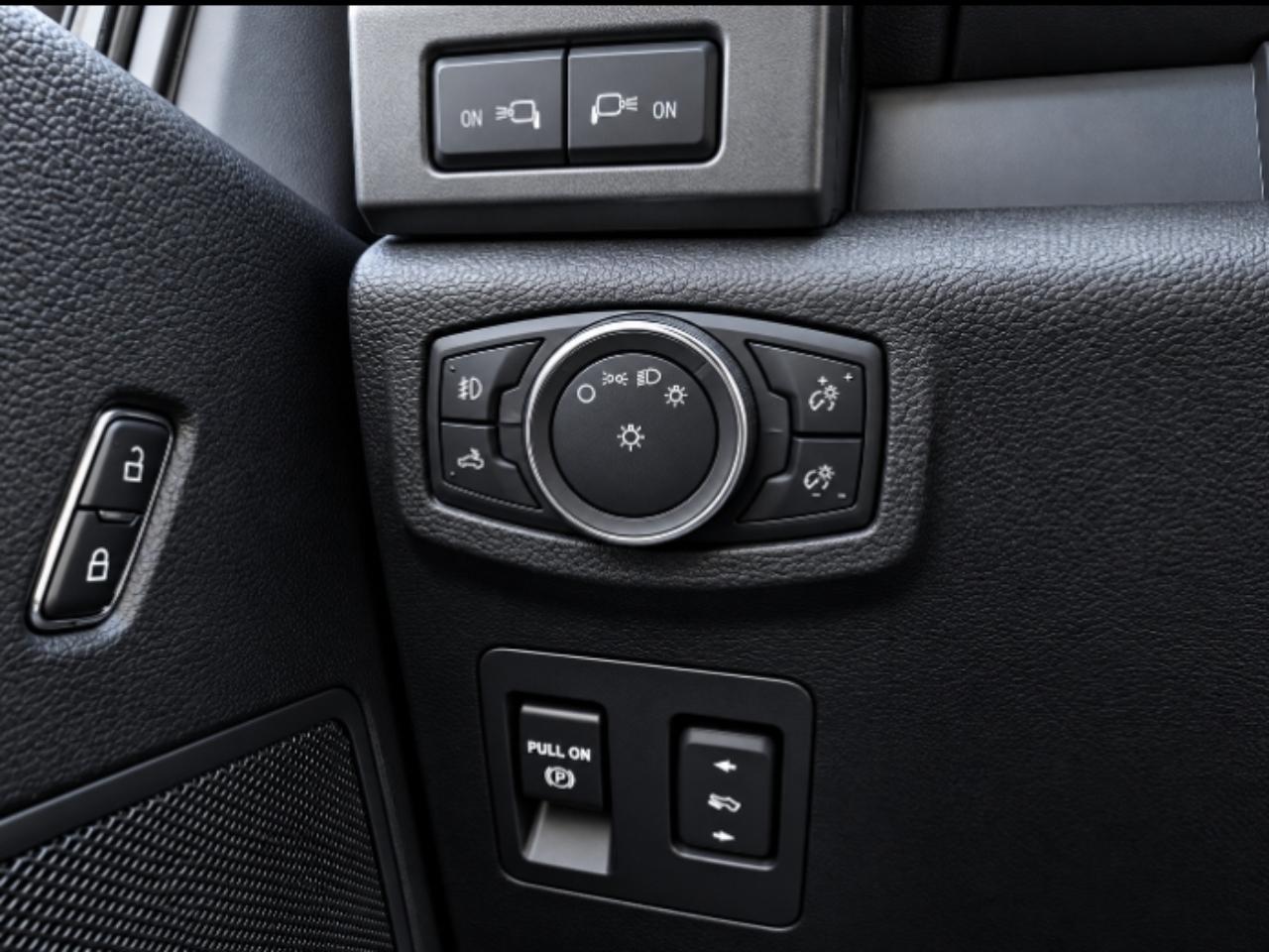 Ford F-150 XLT SuperCrew 5.5-ft. Bed 4WD 2018