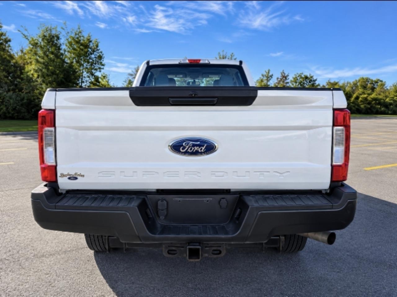 Ford F-250 SD XL Crew Cab Long Bed 4WD 2019