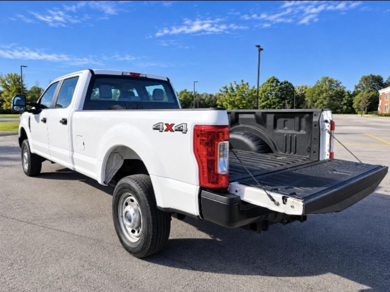 Ford F-250 SD XL Crew Cab Long Bed 4WD 2019
