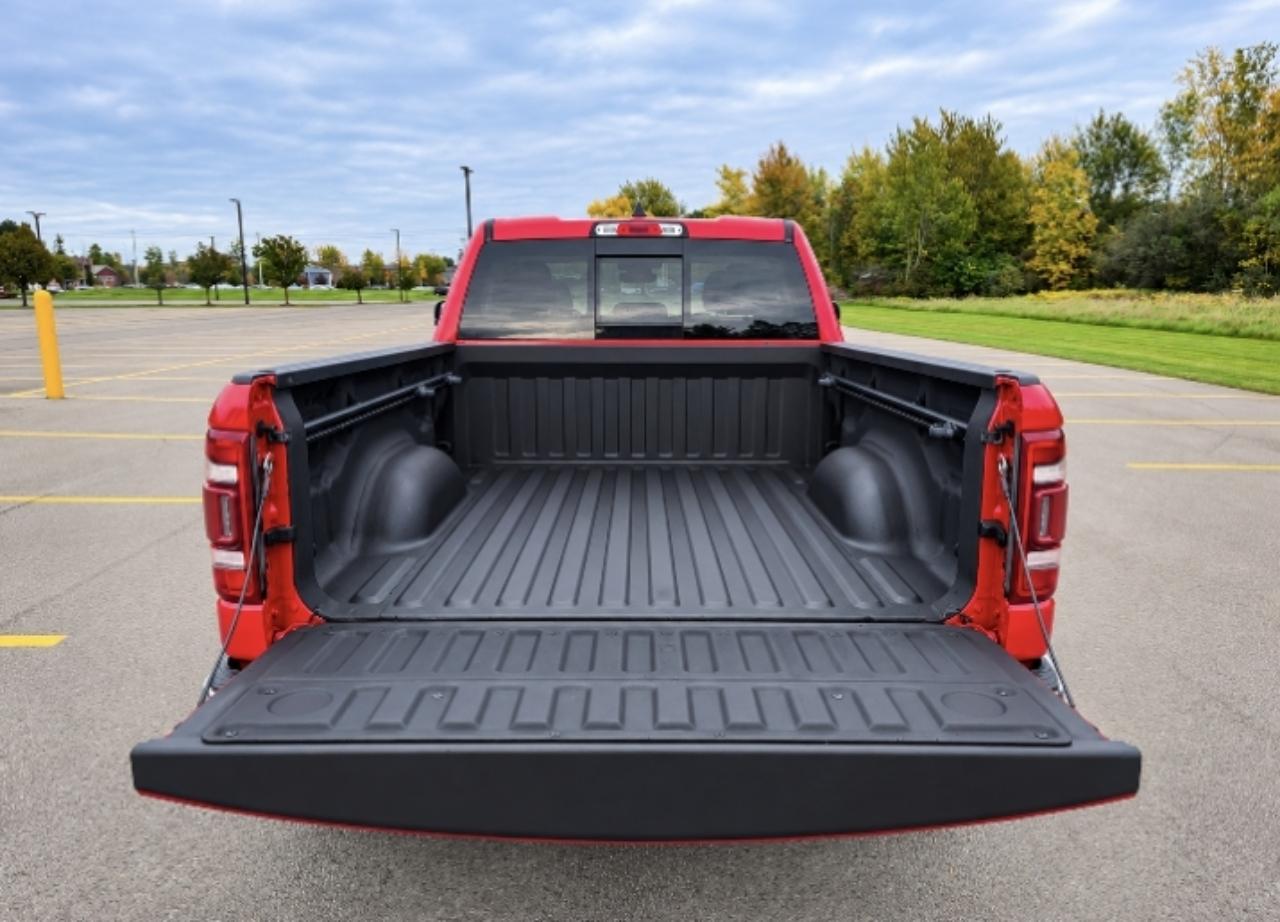 RAM 1500 Big Horn Quad Cab 4WD 2020