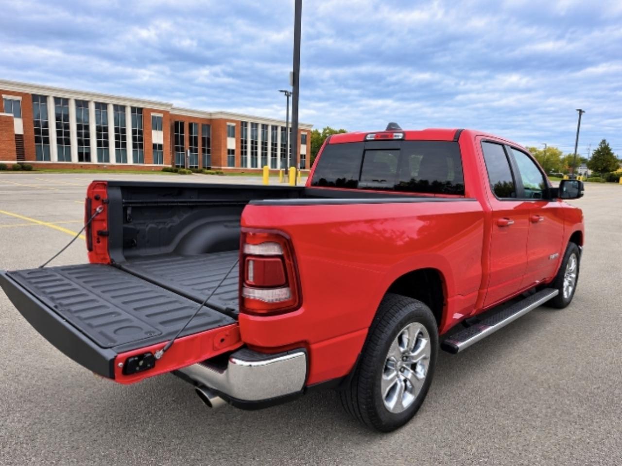 RAM 1500 Big Horn Quad Cab 4WD 2020