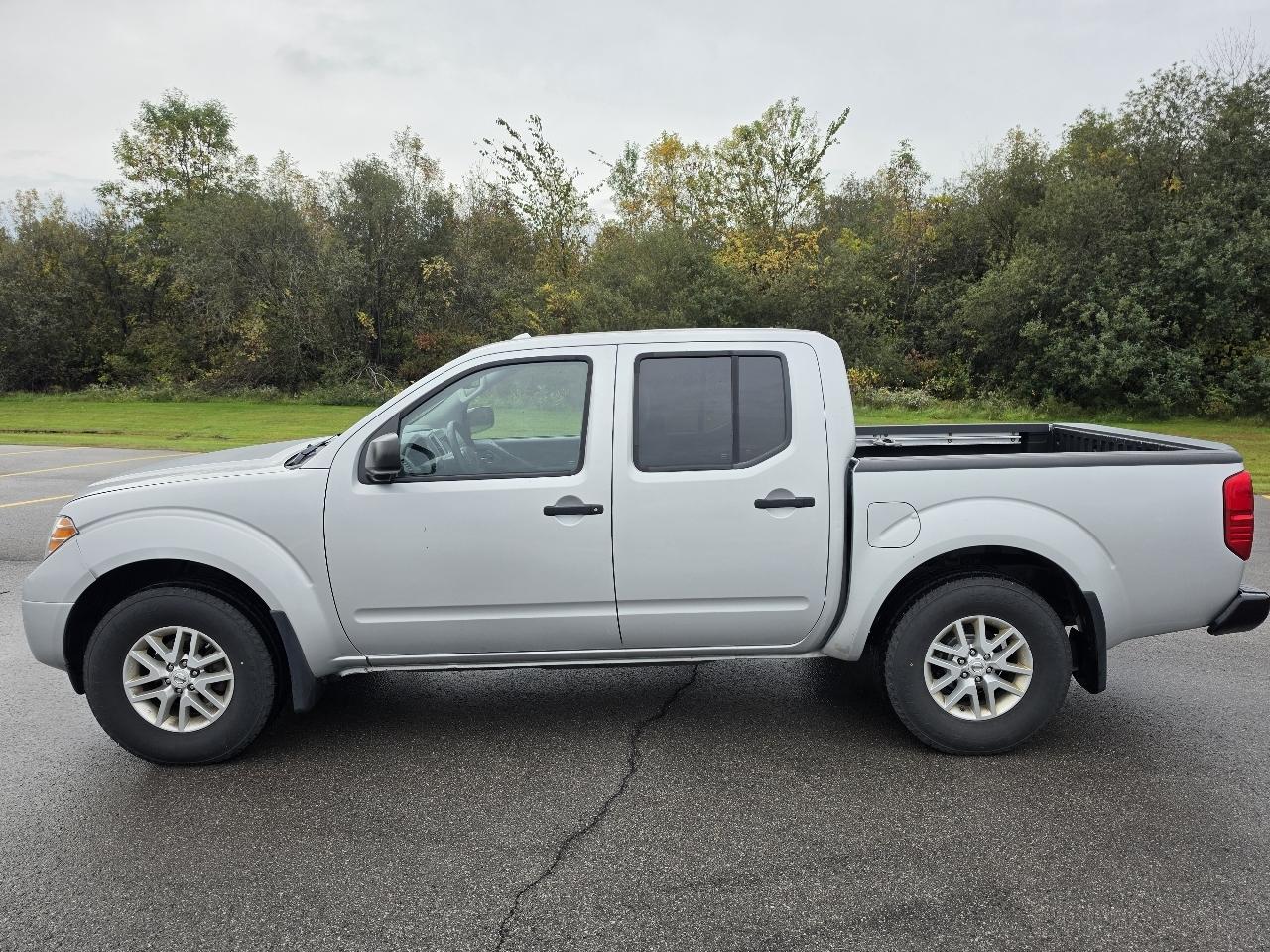 Nissan Frontier Crew Cab 4x4 SV 2017