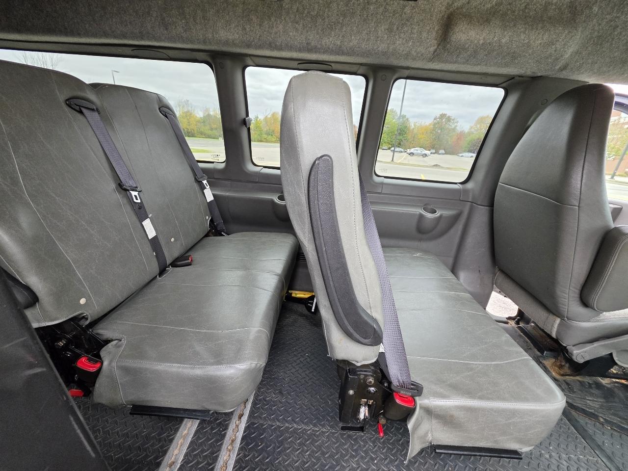 Chevrolet Express LT 3500 Extended 2013