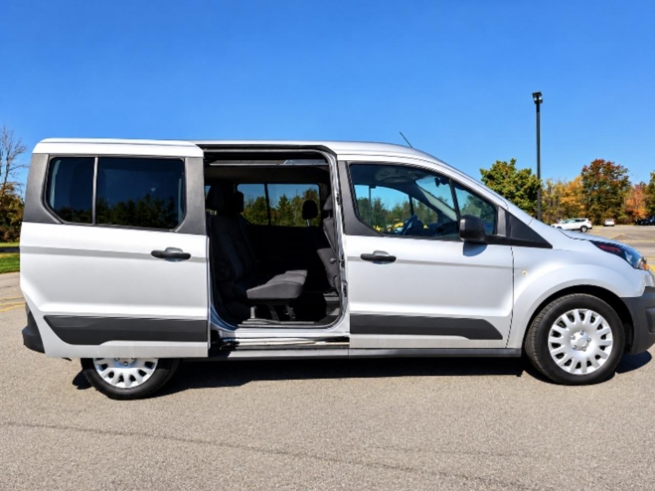 Ford Transit Connect Wagon XL w/Rear Liftgate LWB 2017
