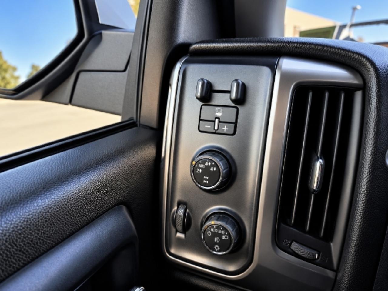 Chevrolet Silverado 1500 1LT Crew Cab 4WD 2016