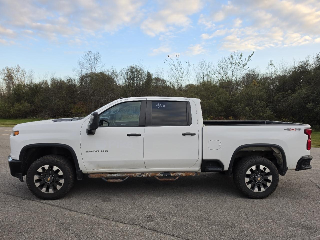 Chevrolet Silverado 2500HD Custom Crew Cab Short Box 4WD 2021