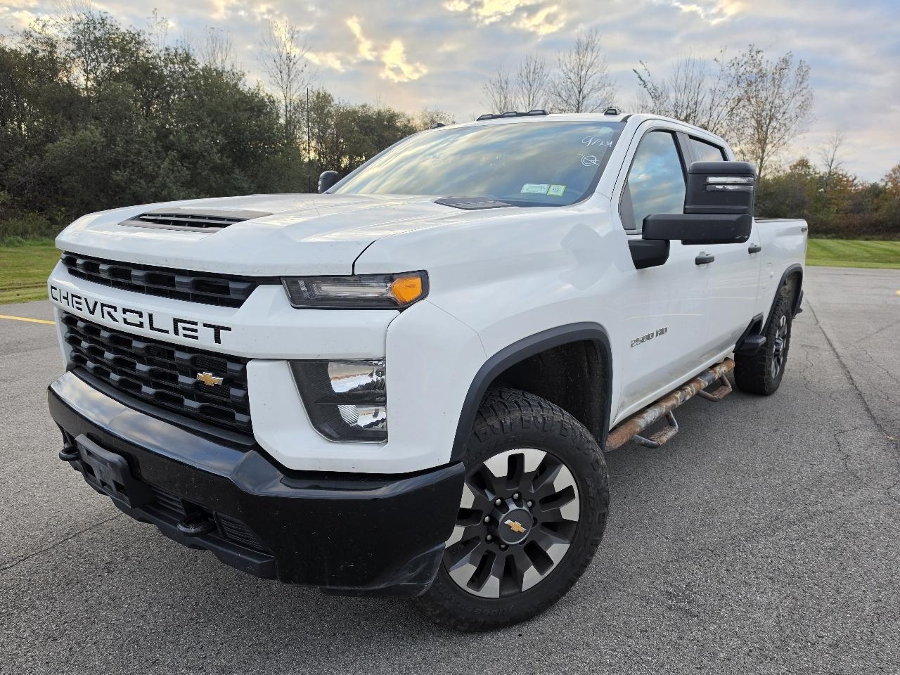 Chevrolet Silverado 2500HD Custom Crew Cab Short Box 4WD 2021