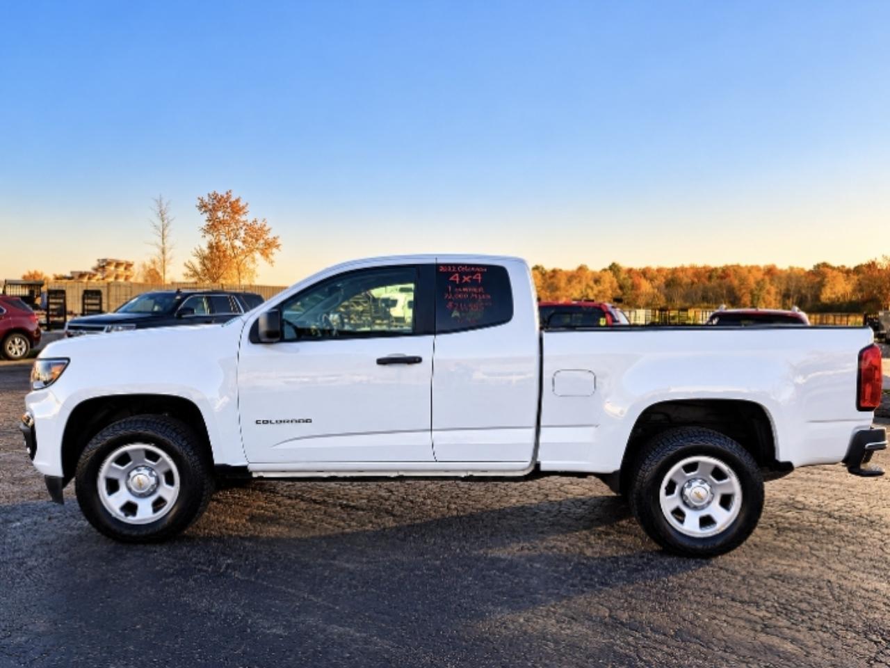 Chevrolet Colorado WT Ext. Cab 4WD 2022
